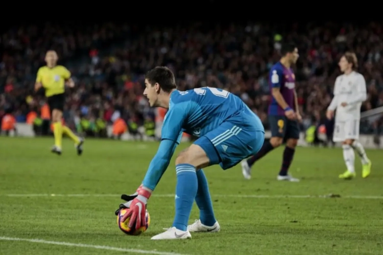 Thibaut Courtois onthult zijn top 3 van beste keepers in de wereld