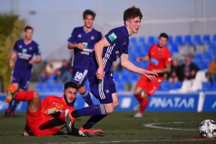 Saelemaekers moet onder nieuwe coach zijn plaats terug verdienen: "Belangrijk dat ik die positie ook kan spelen"
