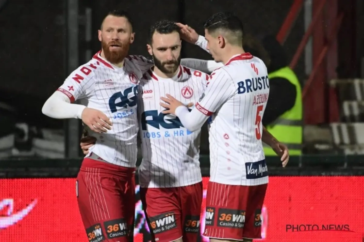 Wat kan vertimmerd Kortrijk tegen de Rode Lantaarn?