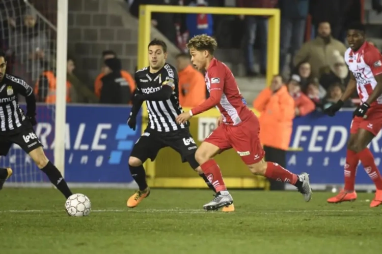 Bijwijlen wervelend Moeskroen geeft play-off 1-kansen Charleroi nieuwe knauw