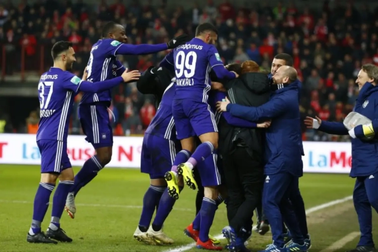 Nog meer last voor Anderlecht? 'Niet enkel Bayat heeft nog geld tegoed van paars-wit'