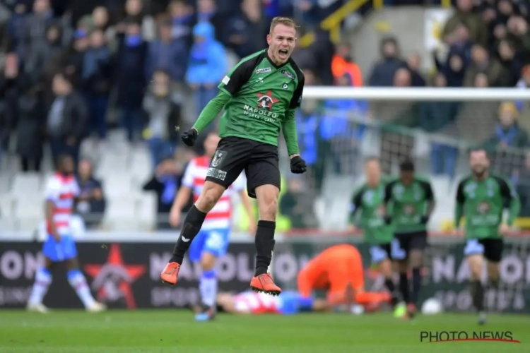 ? Iedereen (behalve VAR) zag buitenspel bij goal Cardona, Gumienny legt uit waarom het tóch de juiste beslissing was
