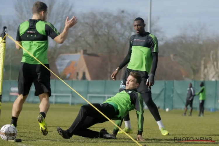 Stille uitblinker tussen al het buitenlands geweld: jeugdproduct miste nog geen minuut bij Cercle Brugge