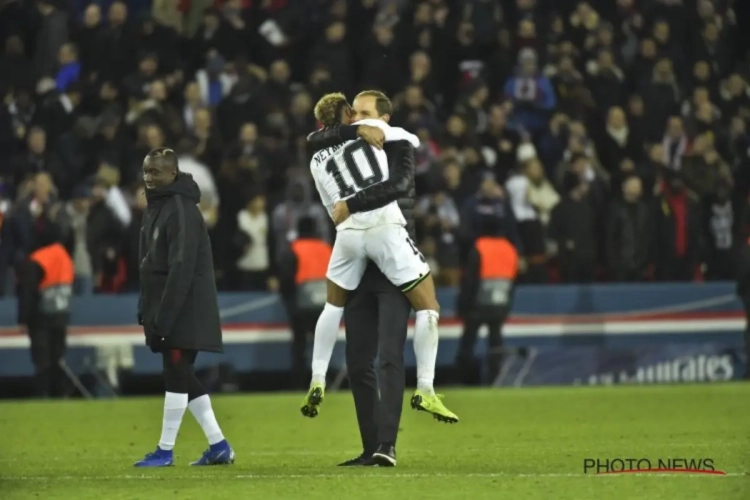 Coach neemt het op voor Neymar na slag aan fan: "Hij haat het om te verliezen"