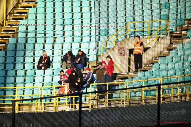 🎥 Pure folklore en Mexican Wave ... in play-off 2: "We kunnen er maar beter om lachen"