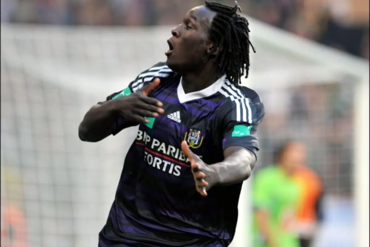 🎥 Toen 'Big Rom' nog ... 'Big Rom' was: dag op dag 10 jaar geleden maakte de voetbalwereld kennis met Romelu Lukaku