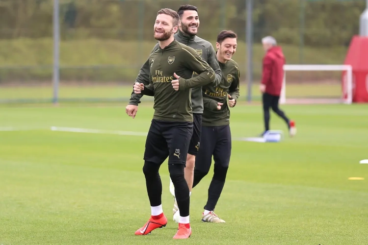 Valt Özil naast de spelerslijst van de Premier League? Arteta moet belangrijke knoop doorhakken