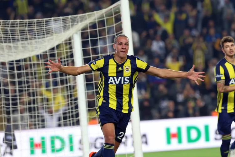 Straf transfernieuws op komst bij Waasland-Beveren: spits van Turkse topclub Fenerbahçe op weg naar de Freethiel