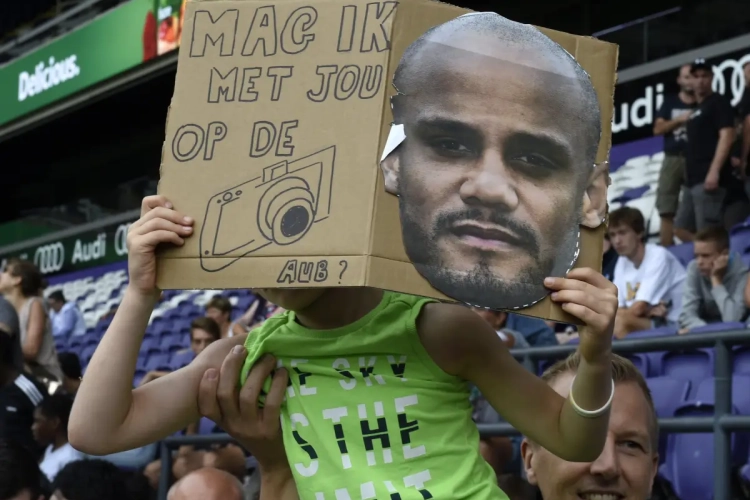 Het humeur van de Anderlecht-fans: "Het enige wat ik hen verwijt is dat ze geen fitte spits haalden" en "Zo kan ik ermee leven dat ze geen kampioen spelen"