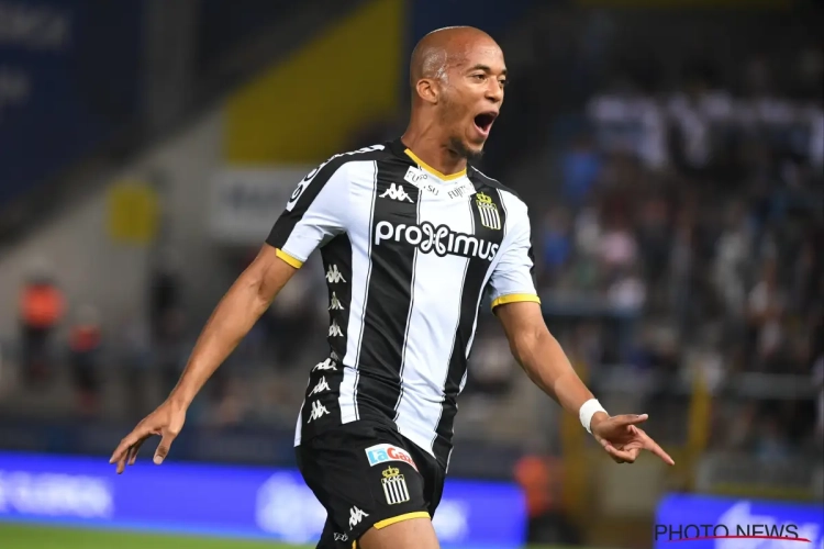 OFFICIEEL: KV Kortrijk haalt verrassend spits David Henen terug naar België