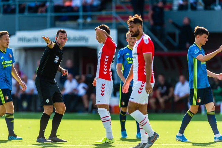 FC Emmen moet op zoek naar een nieuwe sponsordeal, nadat Nederlandse voetbalbond sponsoring van seksspeeltjes verbiedt