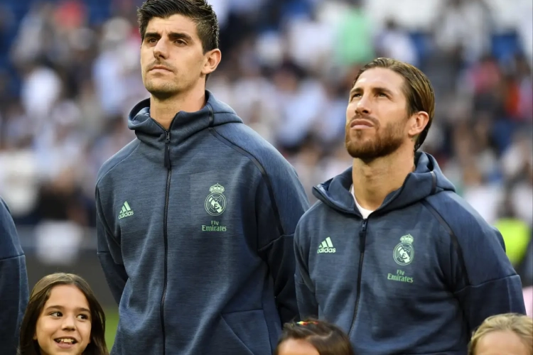 Bondscoach pareert kritiek op Courtois, die bij Duivels maar één goal slikte: "Resultaten haal je als team"