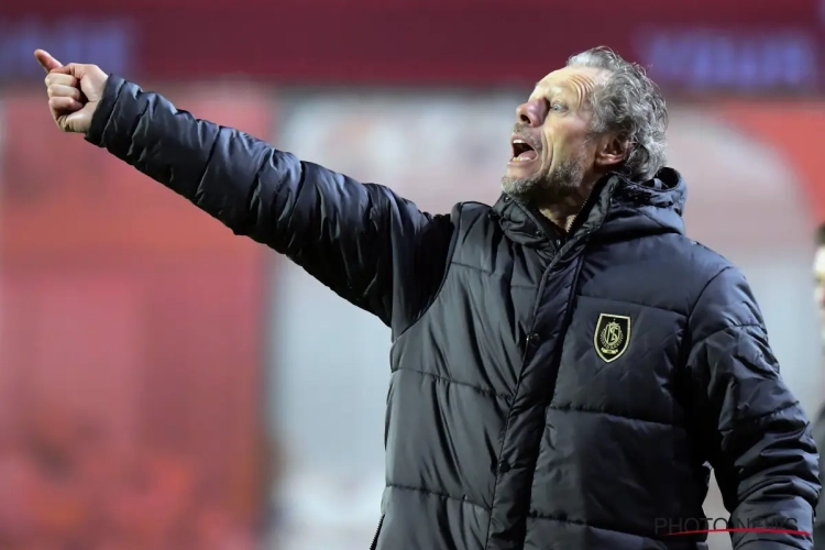 "Twee cadeautjes van ons en het derde kwam van de VAR": Michel Preud'homme reageert na niet-gefloten penalty op Avenatti