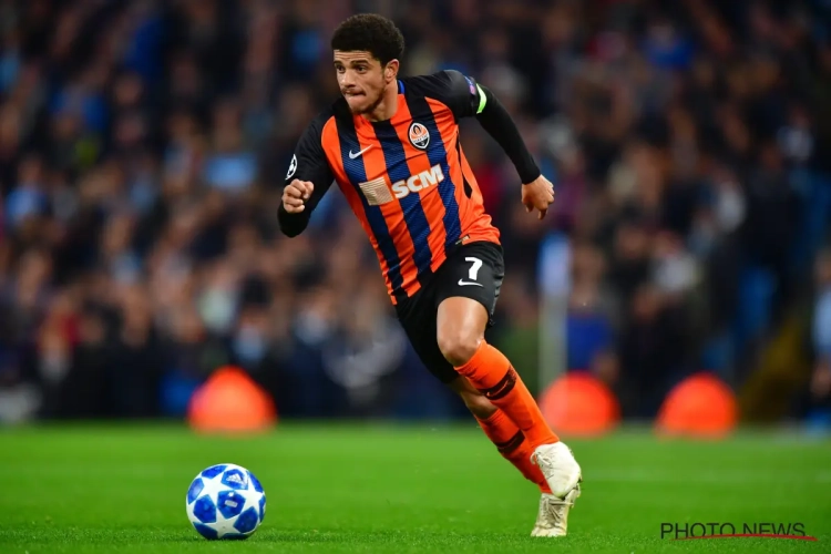 🎥 Opnieuw geval van racisme, ref stuurt speler van het veld