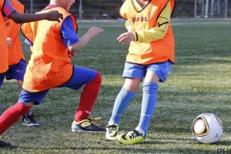 Verplichting (of niet?) voor jeugdspelers om naakt te douchen zorgt voor ophef bij Antwerpse club