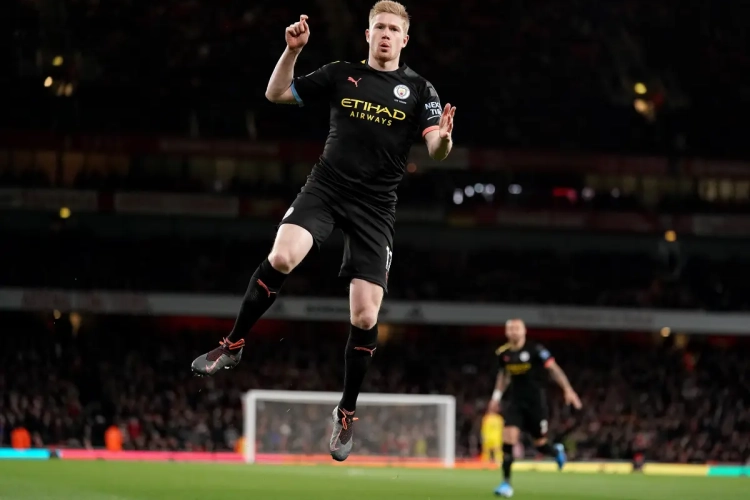 De Bruyne en Dendoncker aan de aftrap bij Manchester City en Wolverhampton