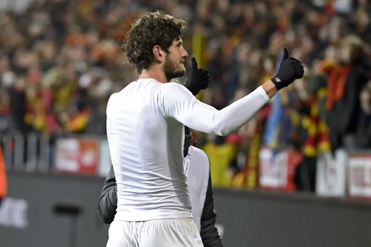 Invaller-spits zorgt met late goals al voor vier punten Standard: "Dit moet deugd doen voor zijn vertrouwen, want ..."