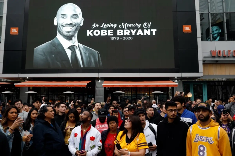 🎥 Pakkend, ingetogen én prachtig. Dit is het eerbetoon van AC Milan aan Kobe Bryant