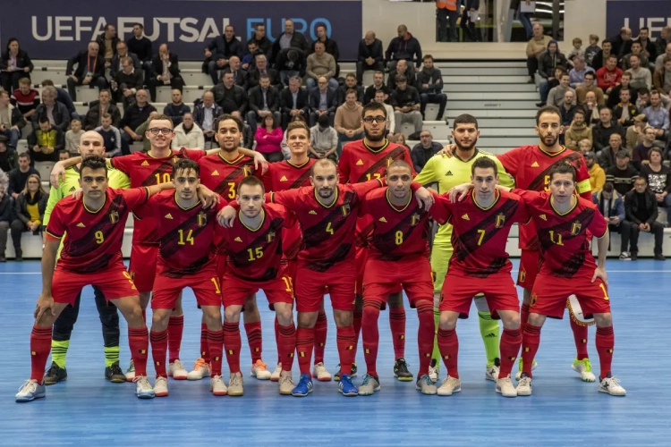 🎥 Kwalificaties voor het EK Futsal 2022: Futsal-Duivels maken er een spektakel van, maar laten overwinning liggen