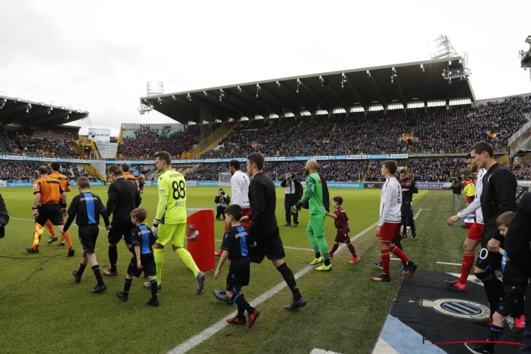 "Alle boeren zijn homo": Antwerp-supporters zorgen voor start van match al voor (vermoedelijke) boete