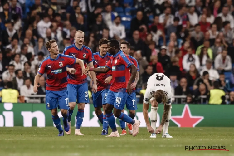 'Ex-club wil Club Brugge verlossen van spits, blauw-zwart niet weigerachtig'