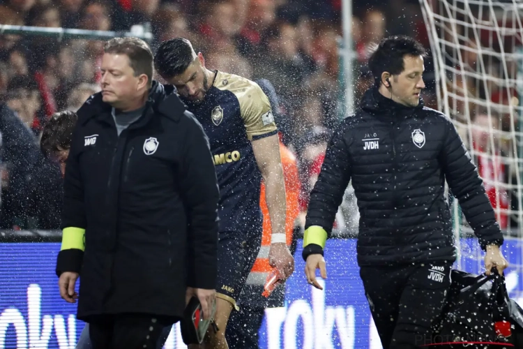 📷 Kortrijk - Antwerp: een Guldensporenslag op en naast het veld