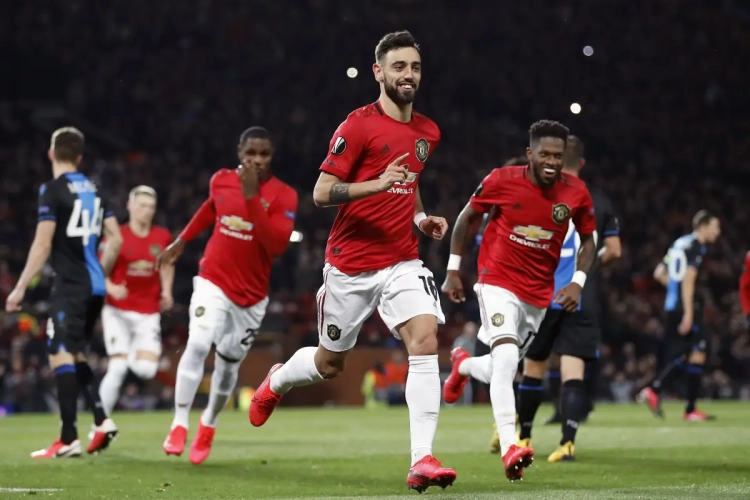 Bruno Fernandes ontpopt zich ook tot leider naast het veld bij Manchester United na gelijkspel tegen Everton