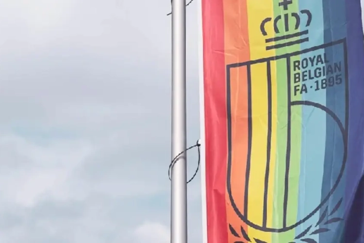 Opmerkelijk: 'Belgische voetbalbond wil coach weghalen bij Belgische eersteklasser'