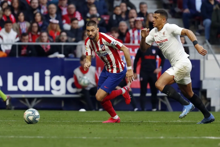Yannick Carrasco heeft slechts enkele minuten nodig om zege van Atletico extra glans te geven