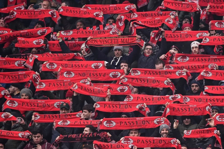 🎥 Supporters zorgen in Milaan al voor de wedstrijd voor de nodige ambiance