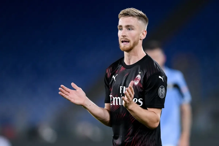 📷 🎥 Alexis Saelemaekers gaat (en gooit zijn heupen) los na de derbyzege tegen Inter