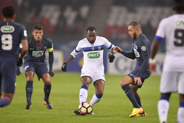 Elleboogstoot komt speler van RWDM duur te staan