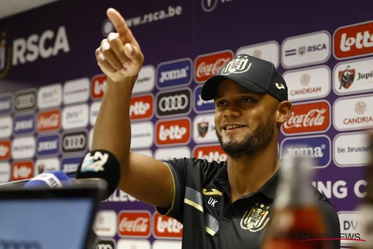 Ook Broos weet dat Kompany een moeilijk seizoen tegemoet gaat: "Het talent heeft mannen naast zich nodig die de kar trekken"