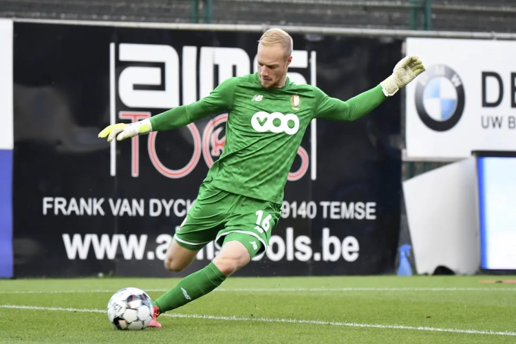 Standard-sterkhouder pookt de rivaliteit nog een beetje op: "Ik zou nooit voor Anderlecht kunnen tekenen"