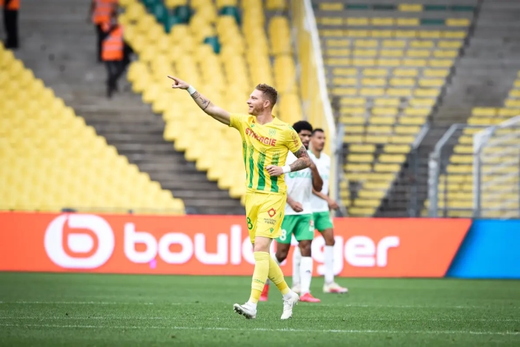 FC Nantes-supporters eisen het vertrek van hun voorzitter ondermeer door de samenwerking met Mogi Bayat