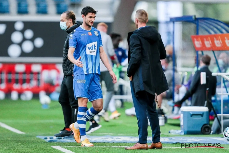 🎥 Deze waanzinnig controle zegt alles over Yaremchuk, coaches leggen uit: "Daarvoor komen fans naar stadion" vs "Niet nodig, zag ze het niet doen tegen Kiev"