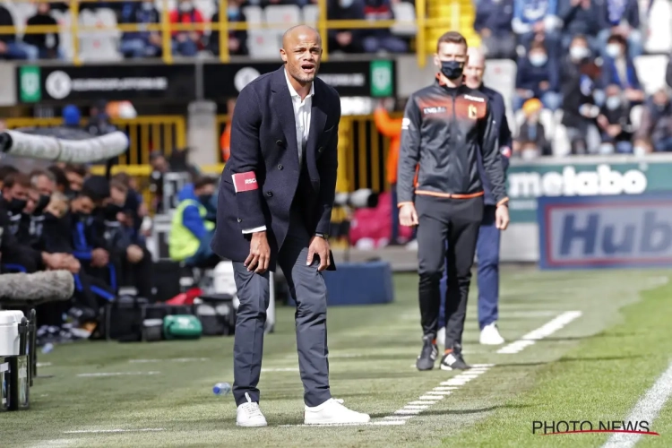 Kompany oordeelt niet over fase met Van Crombrugge, wel over die met Sambi Lokonga: "Ik zou applaudiseren voor zo'n tackle"
