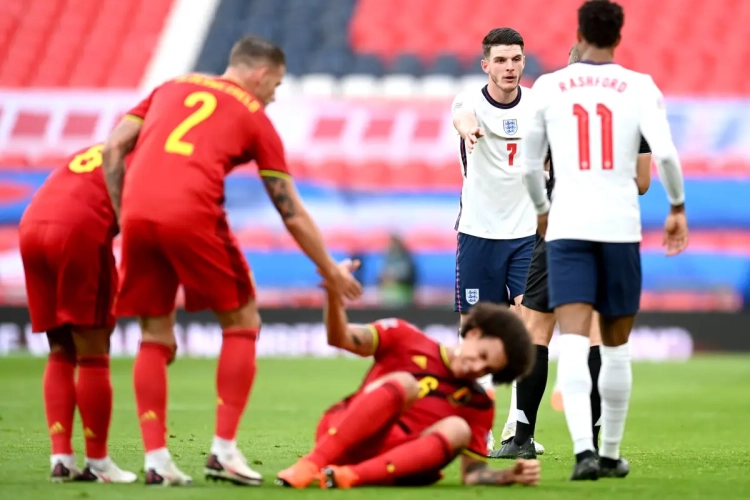 Ongelukkige avond voor Alderweireld in Wembley: "We moeten volwassener zijn"