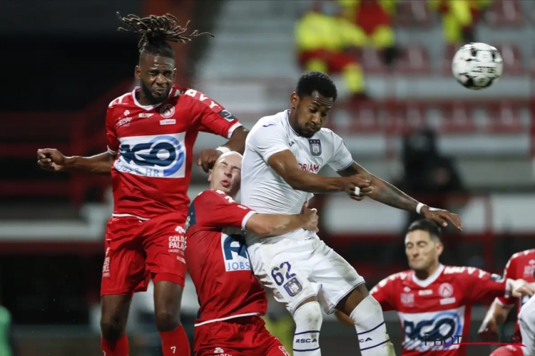 🎥  KV Kortrijk geeft Ilombe Mboyo enkele moeilijke dilemma's: "Been of Vanhaezebrouck? Vanhaezebrouck. Zonder discussie."