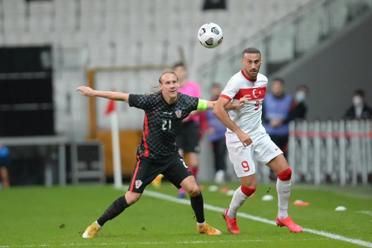 🎥 Is de nieuwe winnaar van de Puskas Award al bekend: verdediger Vida maakt fantastische goal