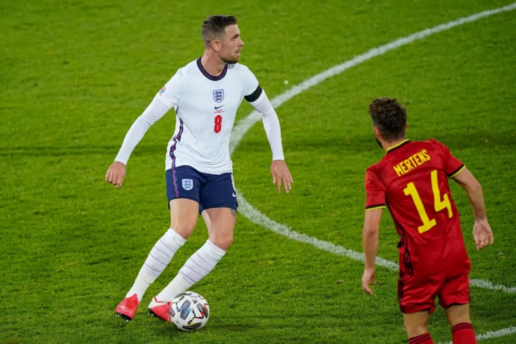 Ook Engeland heeft zijn 'geval-Witsel': "Kan hij goed quizzen organiseren of zo?"