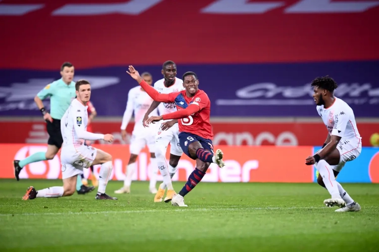 Iedereen bij Lille dolblij voor Jonathan David: "Die eerste goal verdiende hij zo hard"