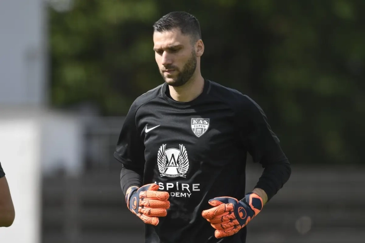 Théo Defourny eindelijk opnieuw onder de lat: "Niemand kan zich daar tevreden mee stellen"