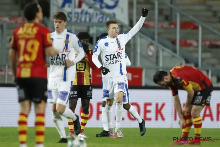 Waasland-Beveren schrijft geschiedenis: "Fijn fotootje te nemen wetende dat je in geschiedenisboeken staat"