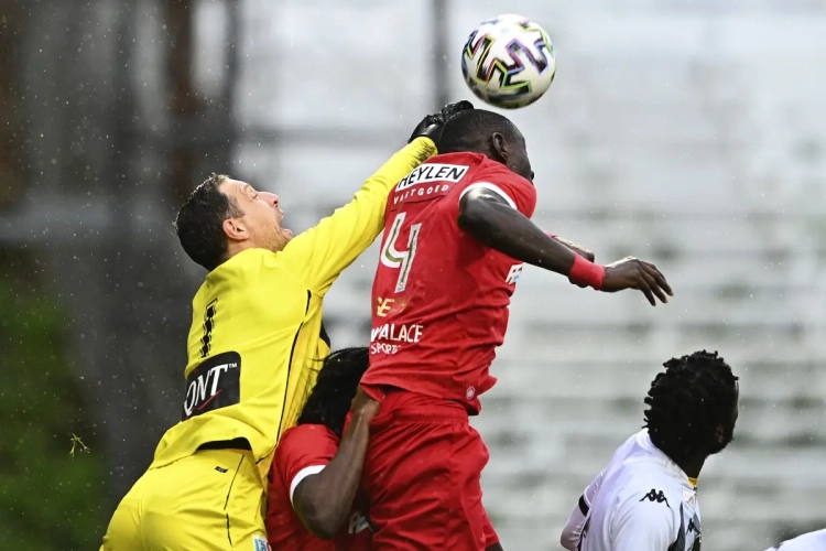 Abdoulaye Seck ziet in Faris Haroun een toekomstige trainer : "Hij is er al volop mee bezig"