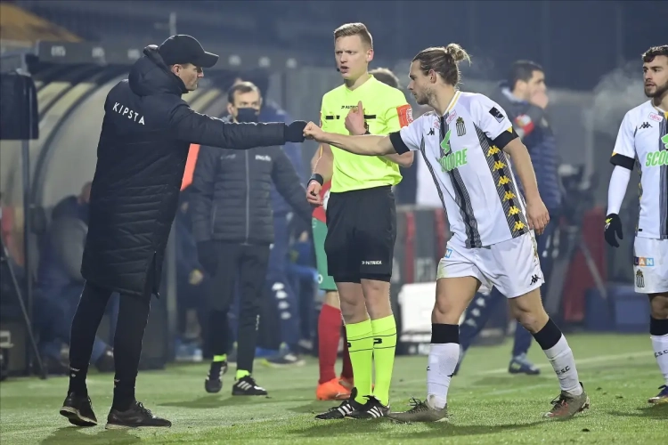 🎥 Teleurgestelde Gillet na de nederlaag van Charleroi: "KV Oostende kon profiteren van onze foutjes"