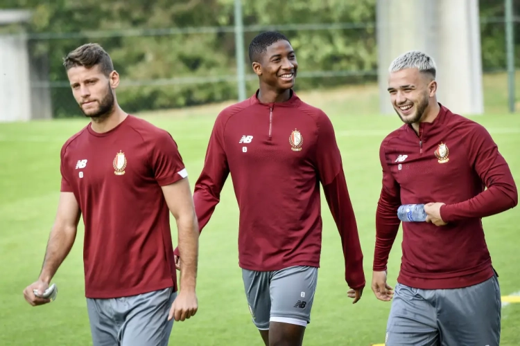 Standard-verdediger enthousiast maar ook kritisch over talentvolle nieuwkomer: "Hij moet nog wel groeien"