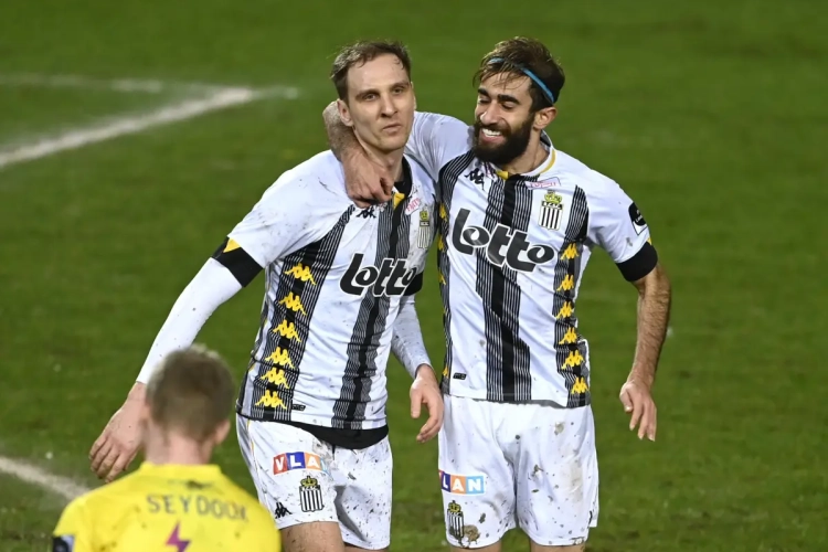 Zorgen over fysieke toestand van Łukasz Teodrozcyk? "Ik wil hem niet voor zes tot acht weken kwijtspelen"