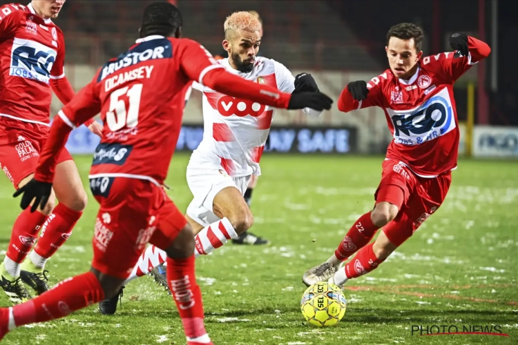 OFFICIEEL Sporting Charleroi ziet speler vertrekken naar Deinze in 1B