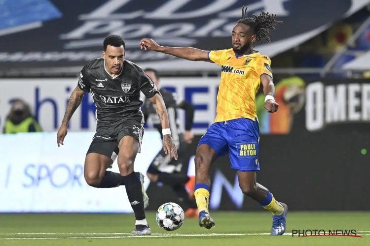 Senna Miangue komt met de schrik vrij tegen STVV: "Nachtmerrie van elke verdediger"